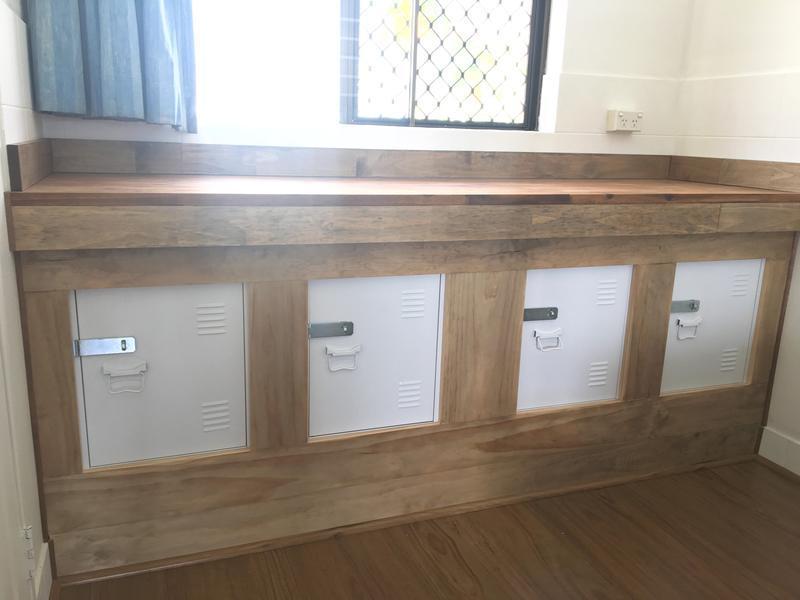 Deluxe 4 Bed Mixed Dorm Ensuite (18-35 years only)