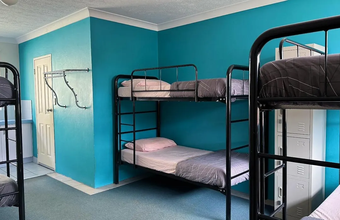 Maxmee Backpackers Resort-1