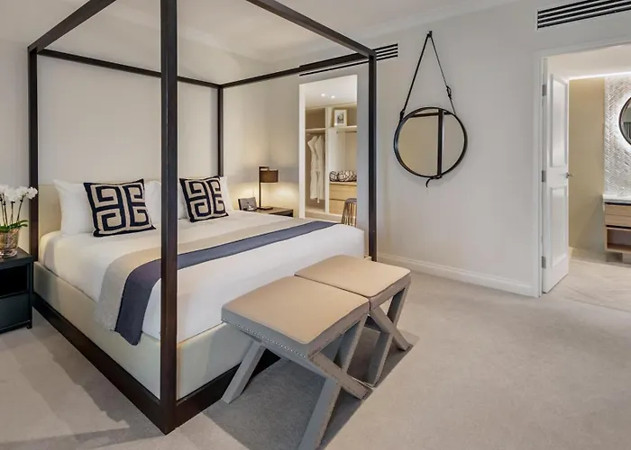 Luxury hotel only: Intercontinental Sanctuary Cove Resort By Ihg